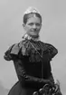 Porträtt från fotograf Maria Teschs ateljé.
Porträttbild från Maria Teschs ateljé.

Foto: Maria Tesch.

Fotograferad i Maria Teschs ateljé som fanns i Linköping åren 1873 - 1936.

Digitaliserad efter original glasnegativ som förvaras på Stiftsbiblioteket /Linköpings stadsbibliotek.