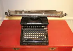 Skrivmaskin