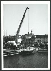 Serie som innehåller 9 motiv med olika moment under transpor