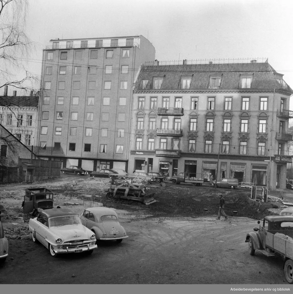 Shelltomta i Edv. Storms gate ved Pilestredet. November 1957