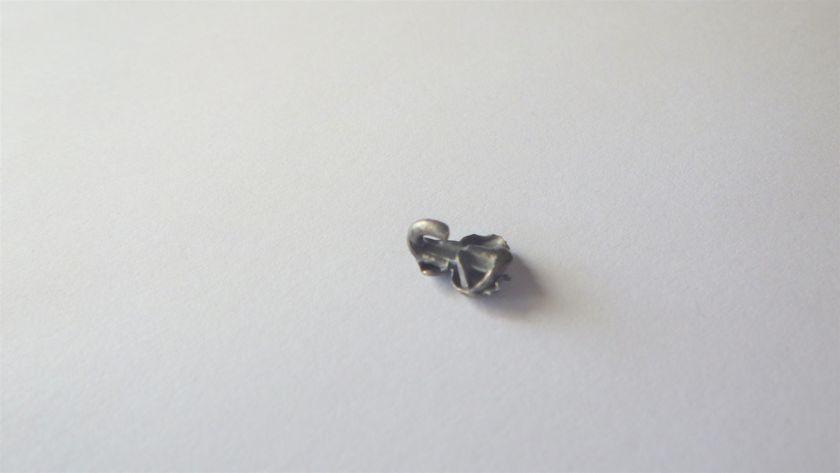 MALV: ST. M. 11 MM, FRAGMENTARISK - PRYDHEKTE. SE TEGNING S. KRAFT M. 1933 M. 8