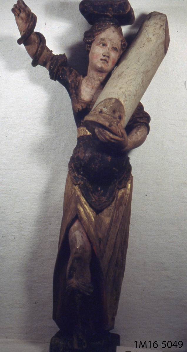 Delar av Gustaf II Adolfs och hans gemåls drottning Maria Eleonoras kungs.- och drottningsstolar i Skara domkyrka, en bänkdörr har inskriptionen Gars (Gustavus Adolphus rex Suecie) 1621 och den andra M.E.R.S 1621.