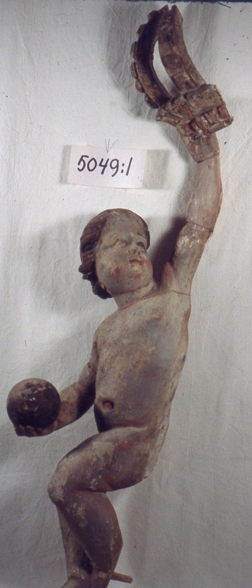 Delar av Gustaf II Adolfs och hans gemåls drottning Maria Eleonoras kungs.- och drottningsstolar i Skara domkyrka, en bänkdörr har inskriptionen Gars (Gustavus Adolphus rex Suecie) 1621 och den andra M.E.R.S 1621.