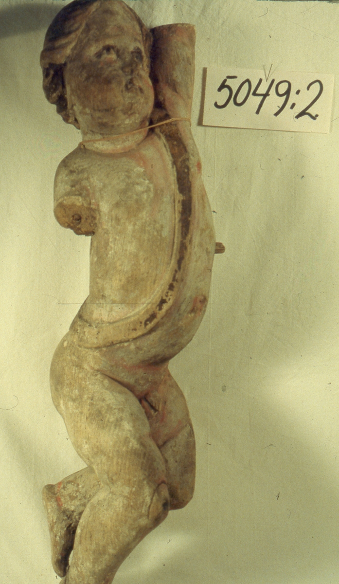 Delar av Gustaf II Adolfs och hans gemåls drottning Maria Eleonoras kungs.- och drottningsstolar i Skara domkyrka, en bänkdörr har inskriptionen Gars (Gustavus Adolphus rex Suecie) 1621 och den andra M.E.R.S 1621.