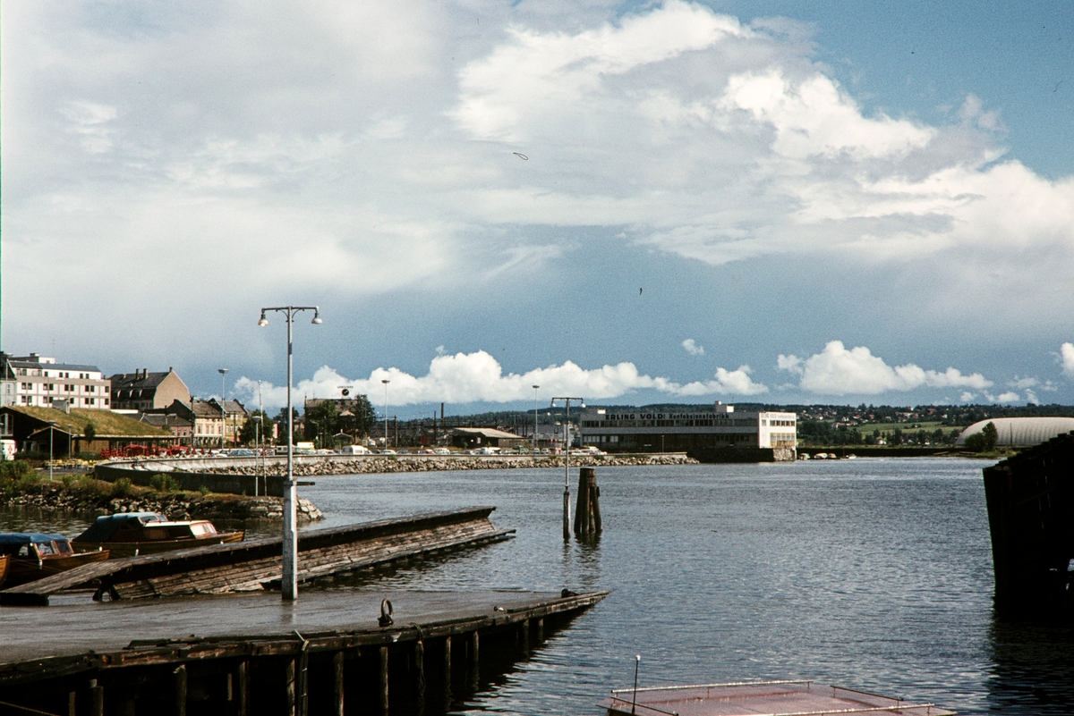 Hamar Brygge, Erling Vold Konfeksjonsfabrikk.
