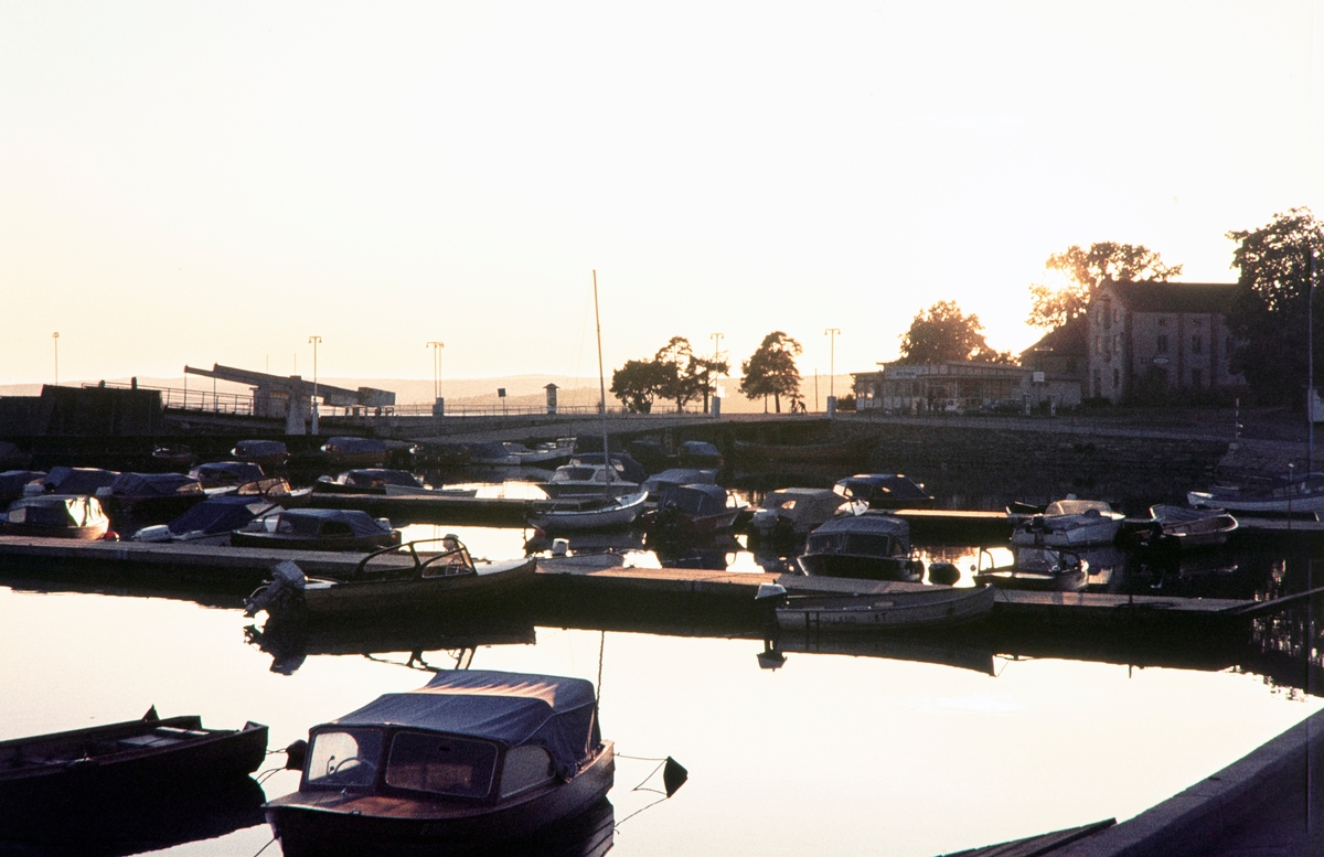 Småbåthavna, Hamar brygge.