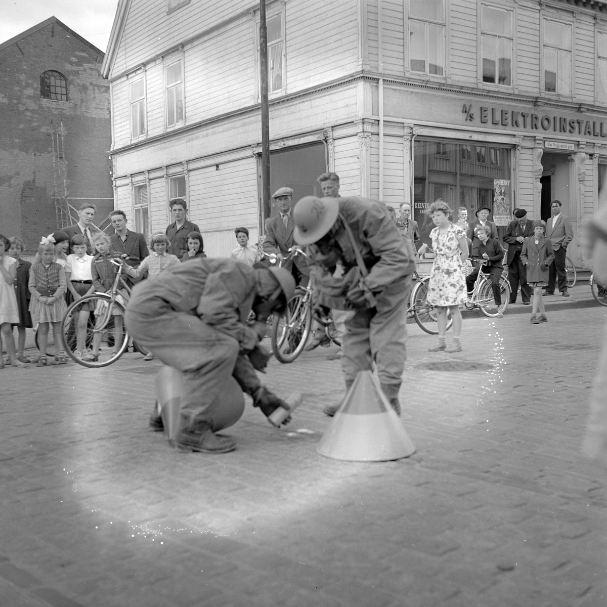 Sivilforsvarsøvelse i byen