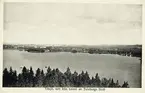 Utsikt mot Växjö, sett från tornet på Teleborgs slott, ca 1905, I förgrunden Trummen, följt av sjukhuskomplexet på S:t Sigfrid (då Växjö hospital).