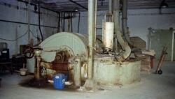 Interiørbilde fra gamle fabrikklokalene etter Klevfos Cellul