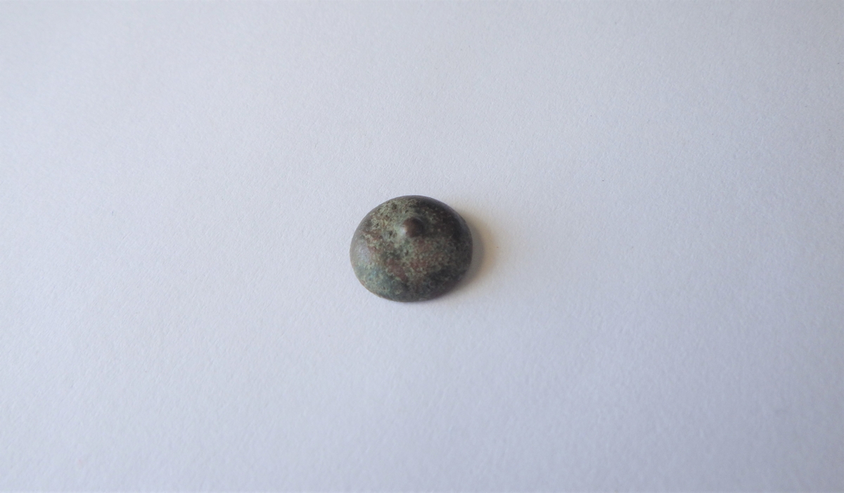 MALV: DIAM. 11 MM, HVELVET MANTEL UTEN DEKOR. UNDERDEL MANGLER. 