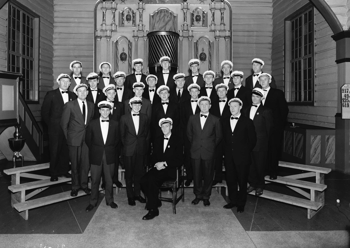 Grande mannskor i Vardal kirke i oktober 1963