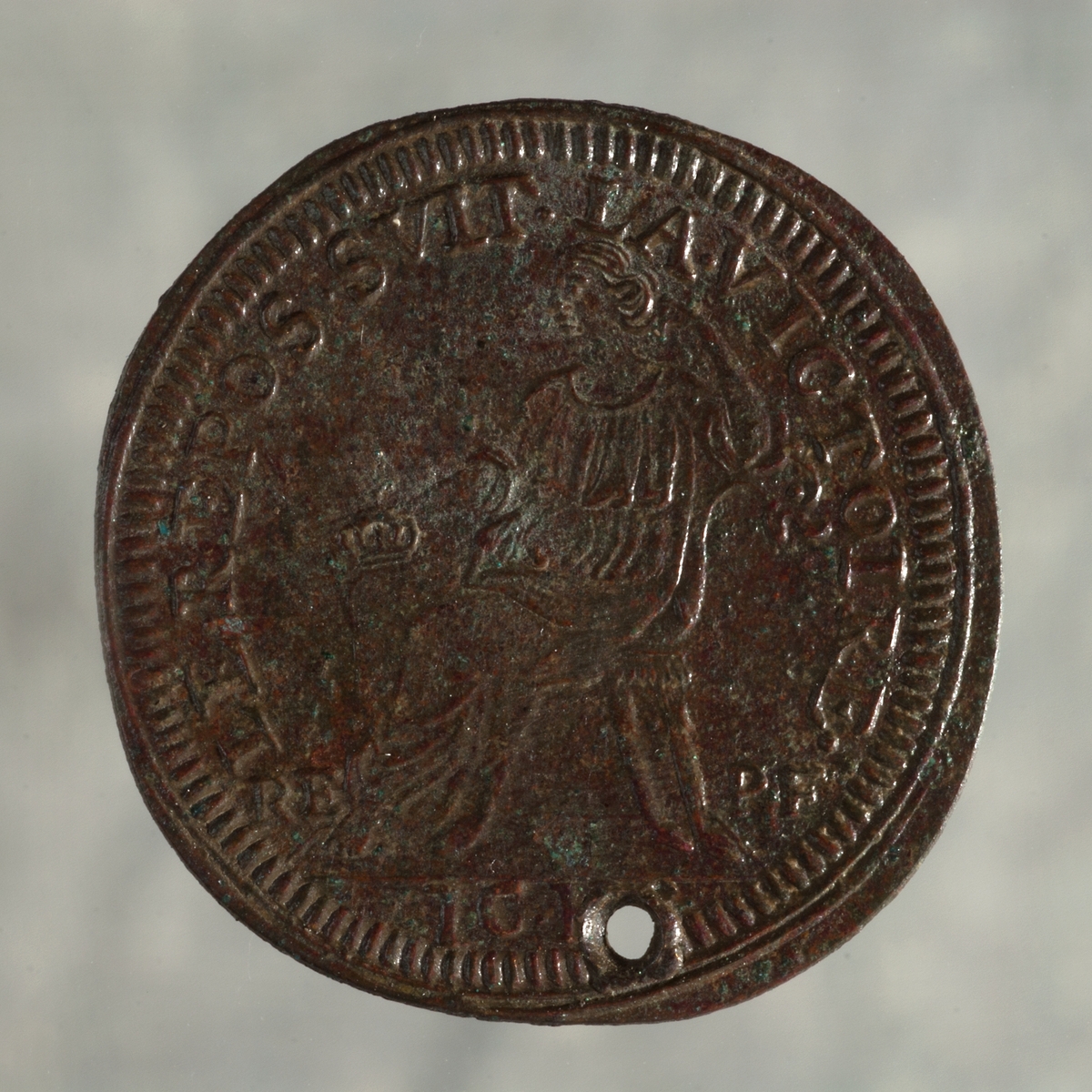 Mynt av mässing. Räknepenning. Johann Konrad Hoger (1705-1743). Nürnberg, Tyskland. Perforerad.