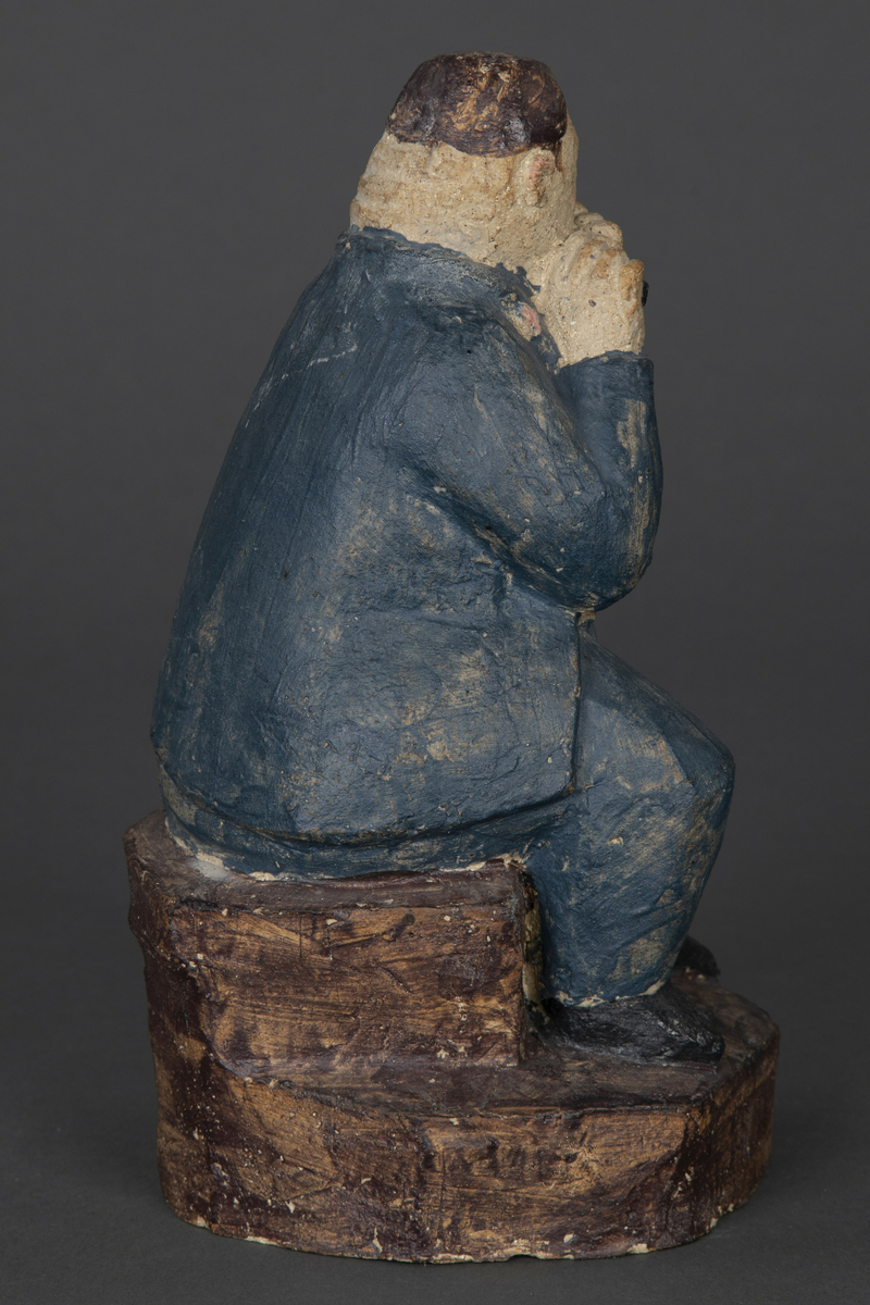 Fløytespiller [Terracotta-skulptur]