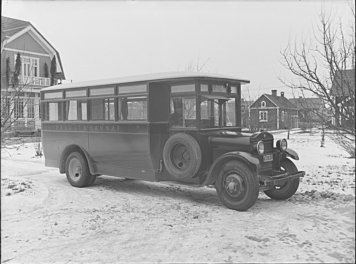 Buss i trafiken Hallstahammar-Västerås.