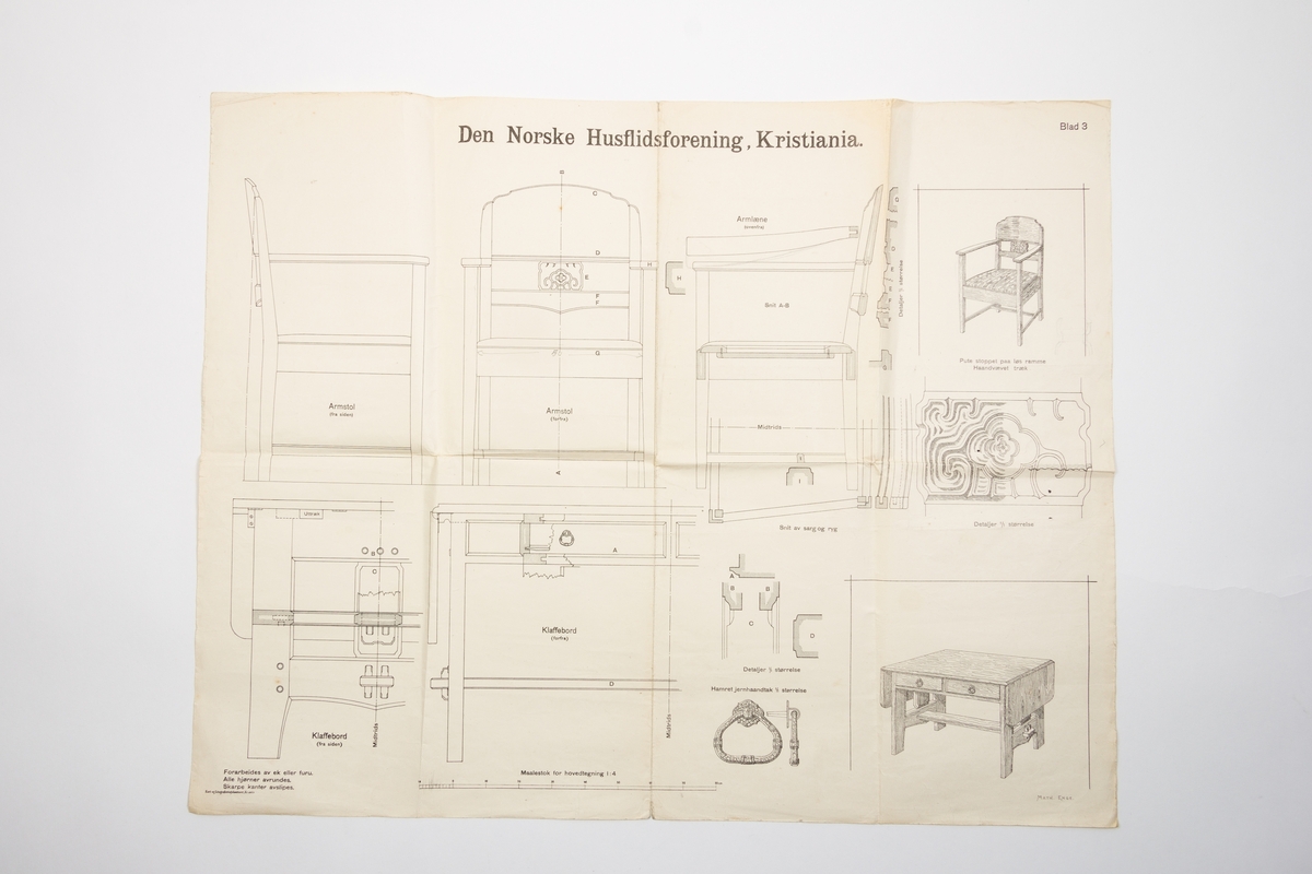 Arbeidstegninger til møbler, ni tegninger fra den norske husflidforening, Kristiania samt tre håndtegnede skisser. I tillegg et brev fra A/SStaal & Jern til Ove Normann. Arbeidstegninger til blant annet kommode, stol, orgelkrakk, kråskap og mønster til treskrud.