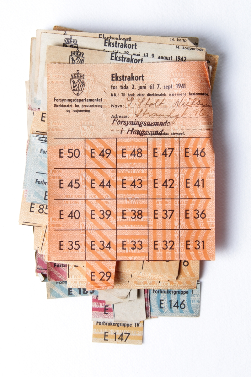 27 ekstrakort fra 1941 til 1943.