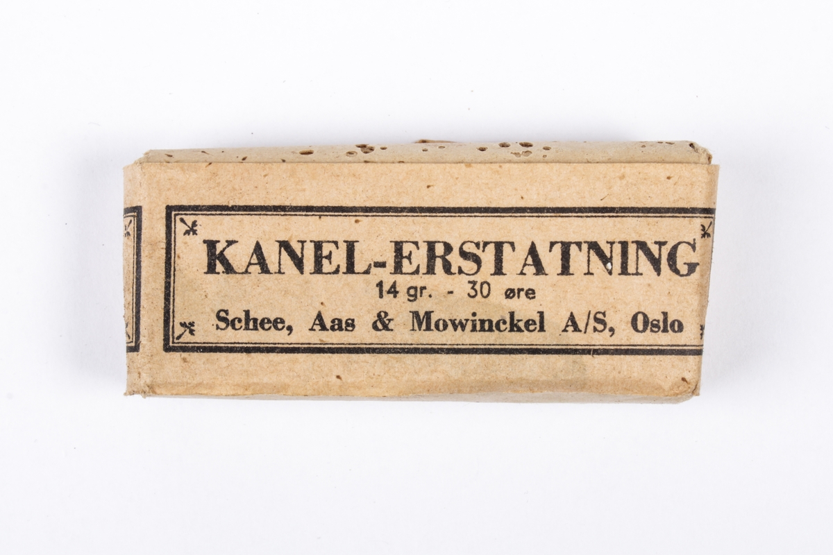 Uåpnet eske med kanelerstatning.