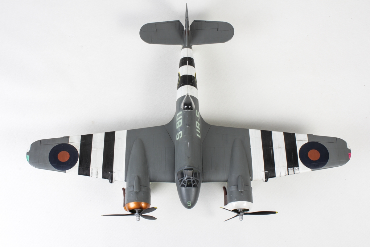 Modell av krigsfly fra 2. verdenskrig. Bristol Beaufighter