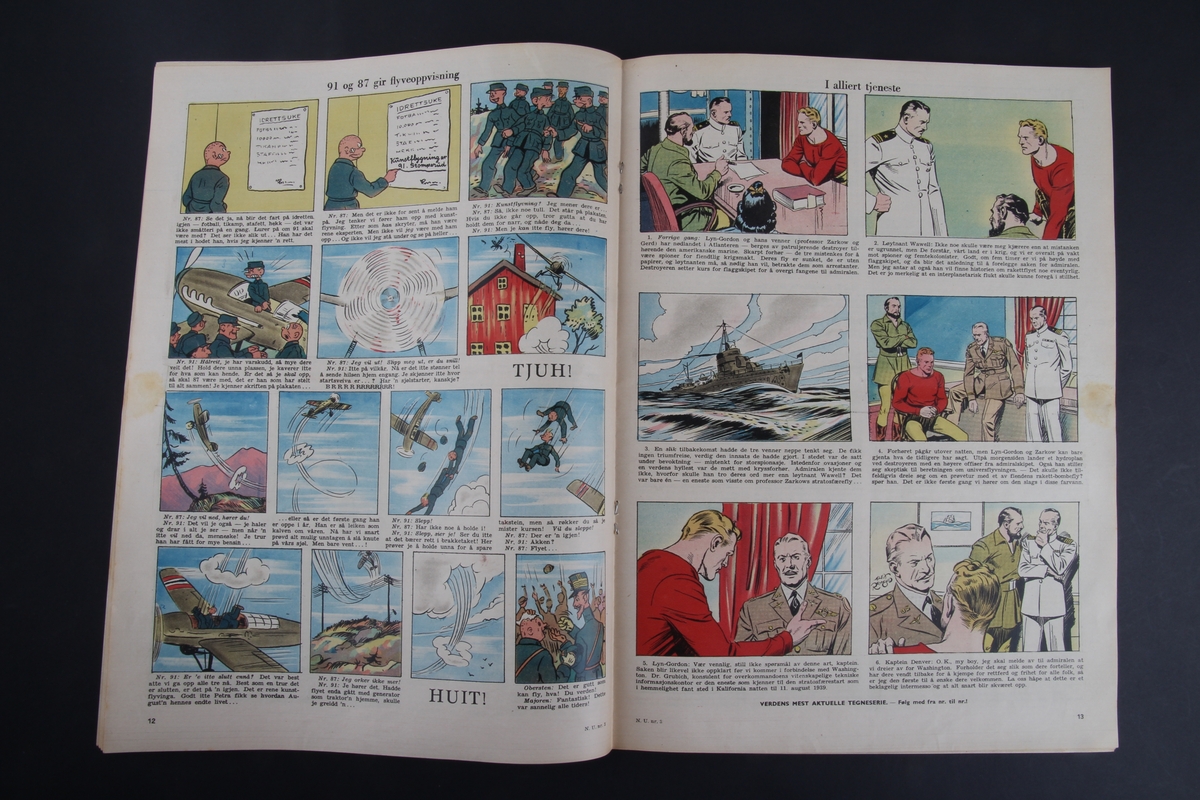 Magasin med rektangulær form som inneholder diverse artikler, tegneserie og reklame.