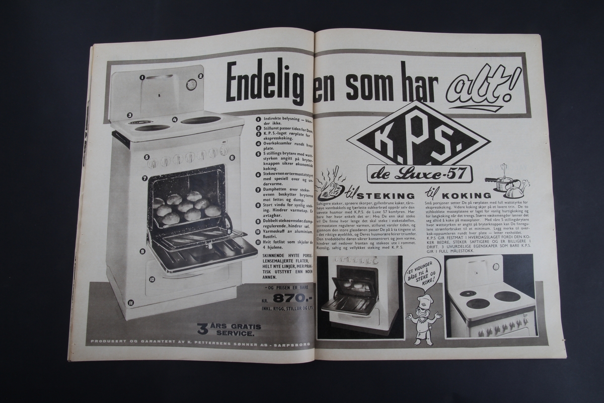 Magasin med rektangulær form som inneholder diverse artikler, tegneserie og reklame.