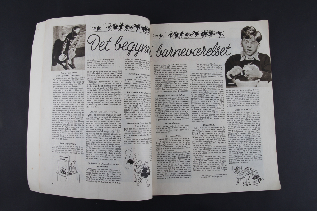 Magasin med rektangulær form som inneholder diverse artikler, tegneserier og reklame.