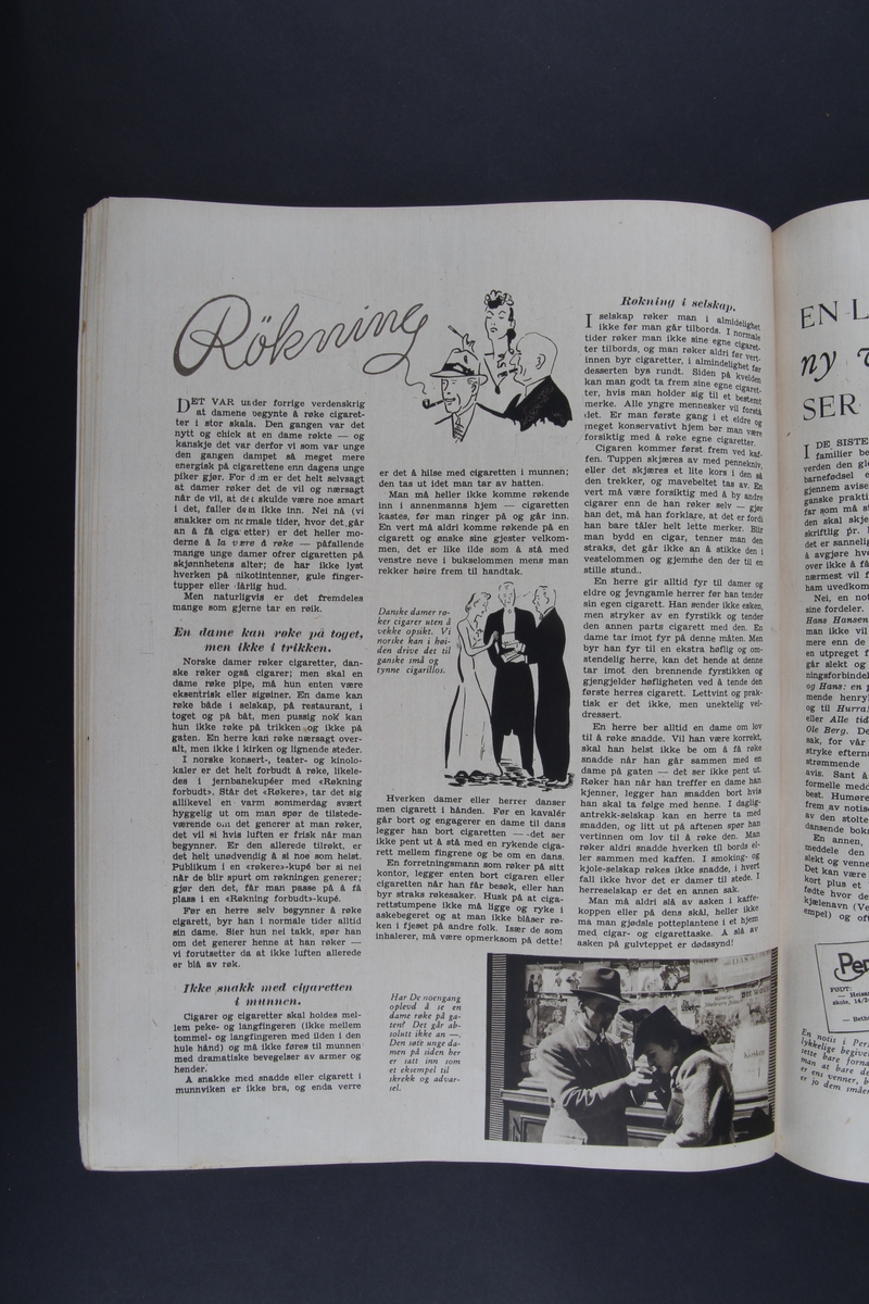 Magasin med rektangulær form som inneholder diverse artikler, tegneserier og reklame.