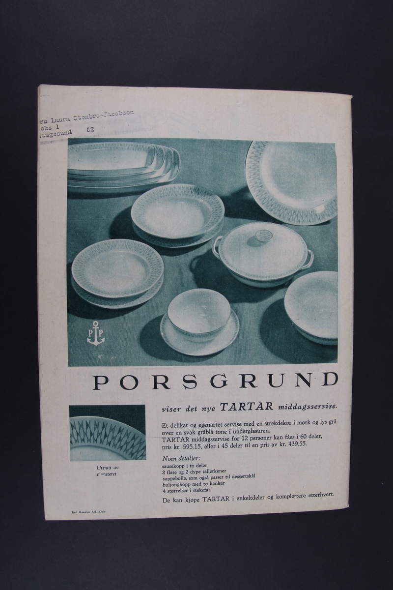 Magasin med rektangulær form som inneholder diverse artikler, tegneserier og reklame.