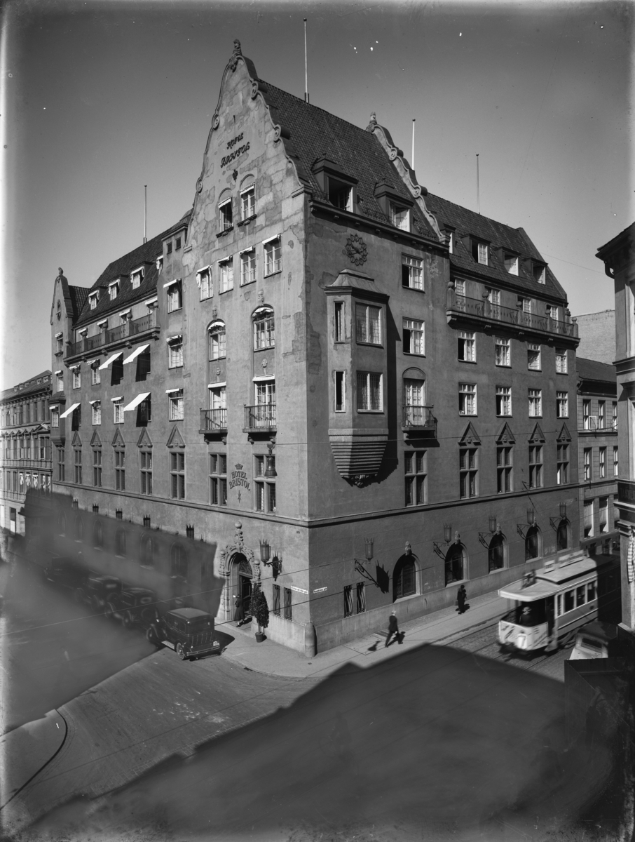 Hotel Bristol