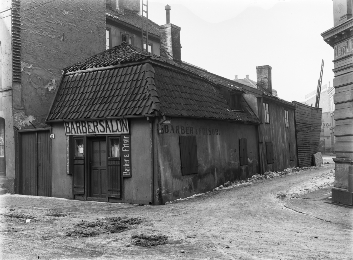 Barbersalong i krysset mellom Vognmannsgata og Persgangen i Vaterland. 