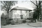 Västerås, Blåsbo.
Kv. Kyrkobacksgärdet 6. 1972.