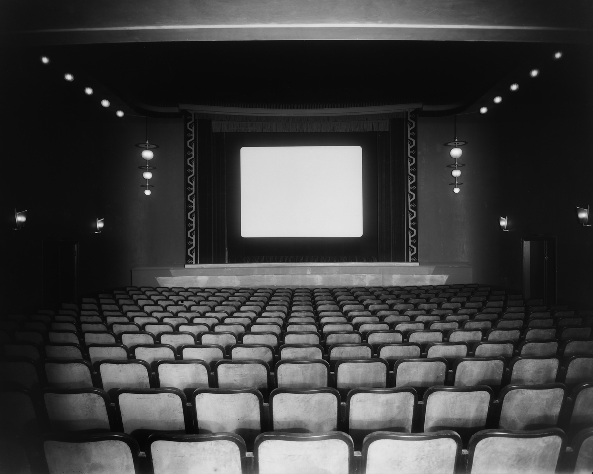 Biograf Röda Kvarn, Platensgatan 5, Linköping. Bio. Interiör. Biosalong.