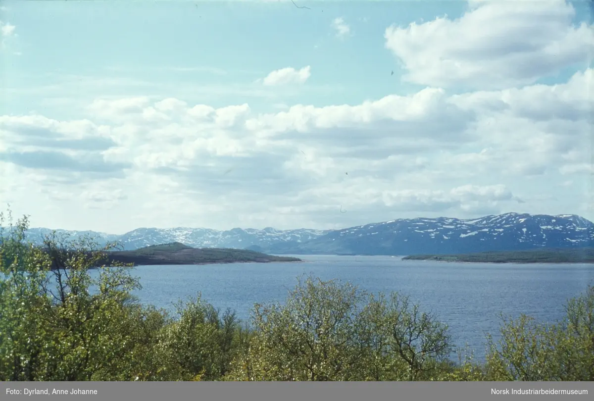 Utsikt over Møsvatn fra Skinnarbu