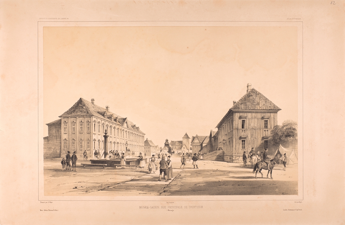 Trondheim. Hovedgaten med Munkegården og menneskefigurer. Domkirken i bakgrunnen.