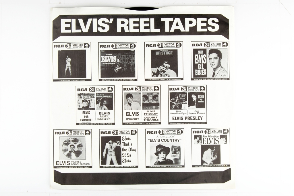 Forsiden på papirlommene viser ulike motiv fra albumav Elvis Presley