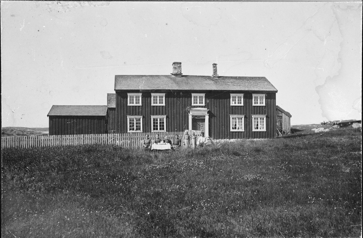 Gården Sørgård, (Kaltvågan), Linesøya