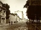 Kungsgatan norrut, 1910-tal i Växjö. Fotograferat i höjd med Stortorget.