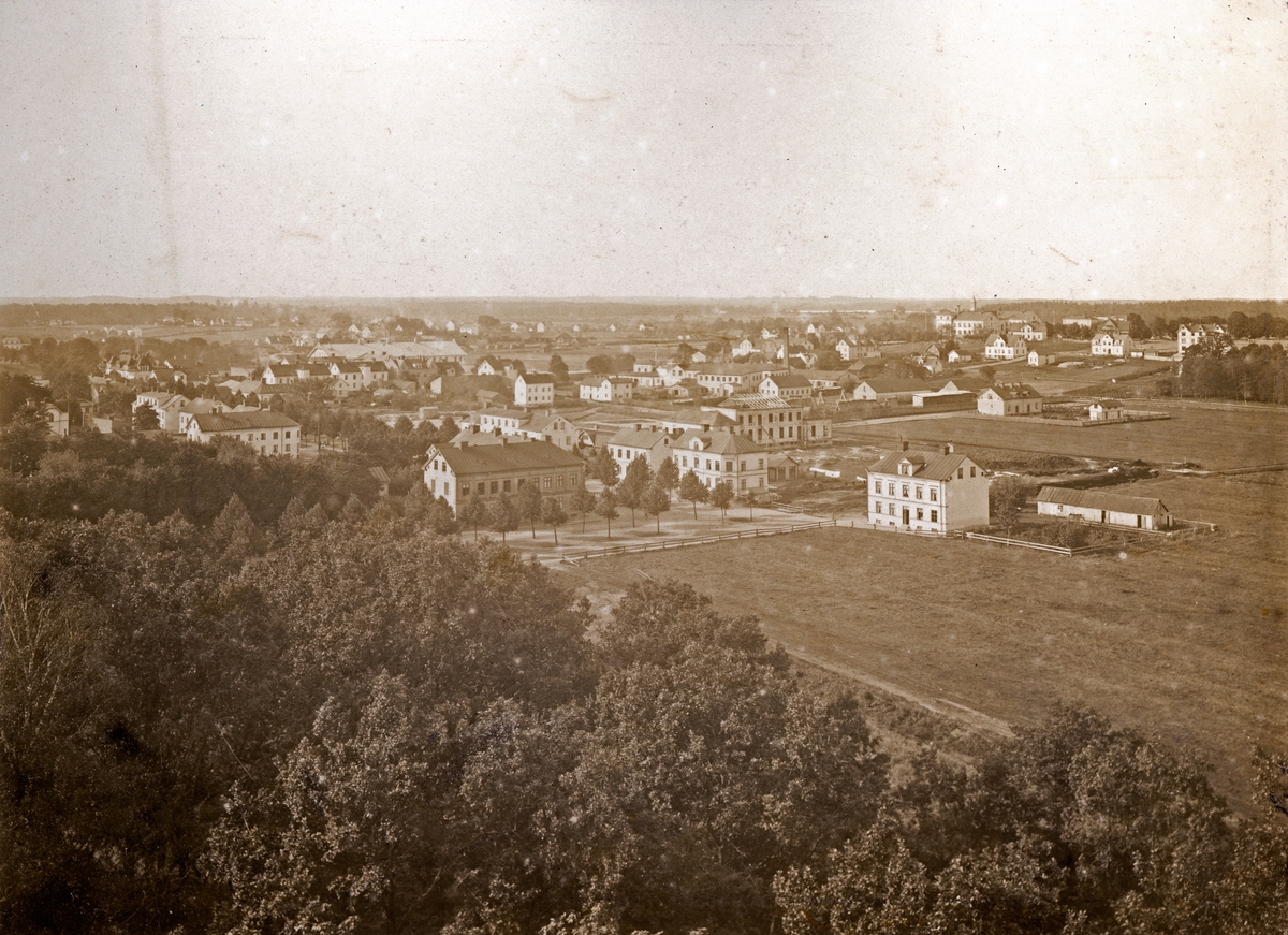 Västra delen av Växjö centrum, Trol. tidigt 1910-tal. Från nuv. Ringsbergsskolan.