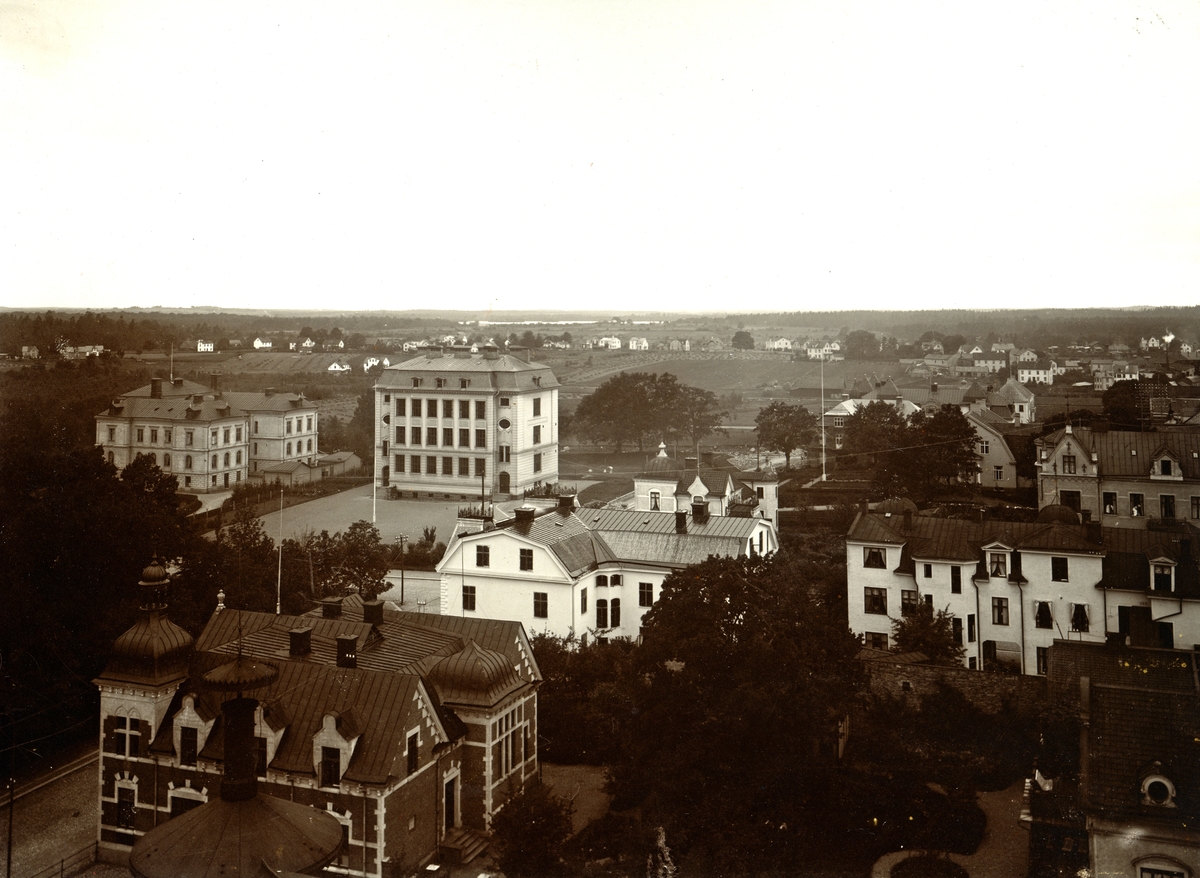 Söder i Växjö sett från Läroverket. 1912.