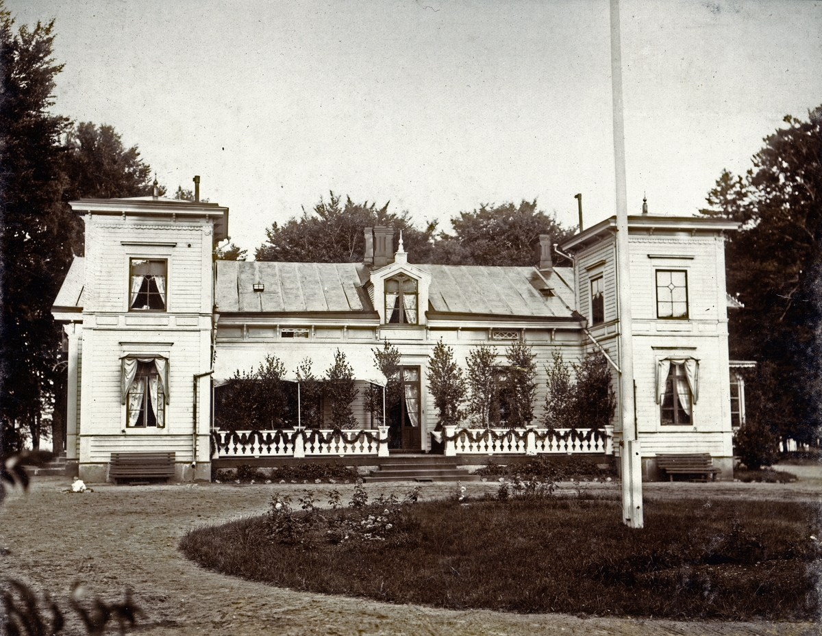 Helgö gård, huvudbyggnaden. Växjö, ca. 1913.