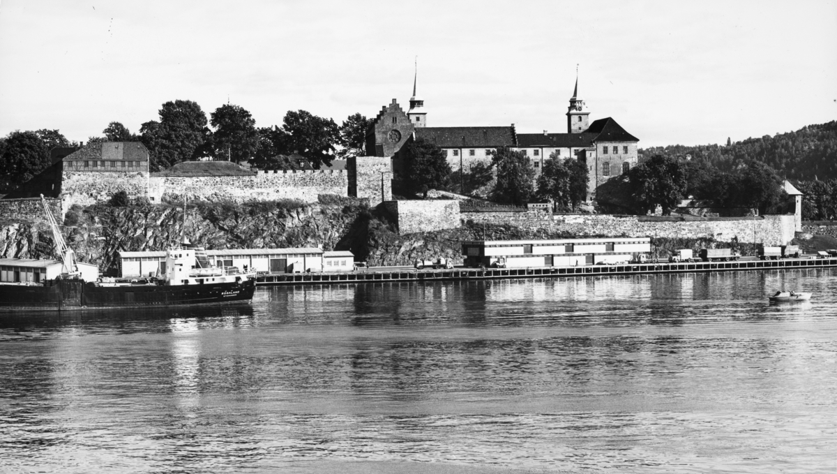 Akershus festning fra fjorden.