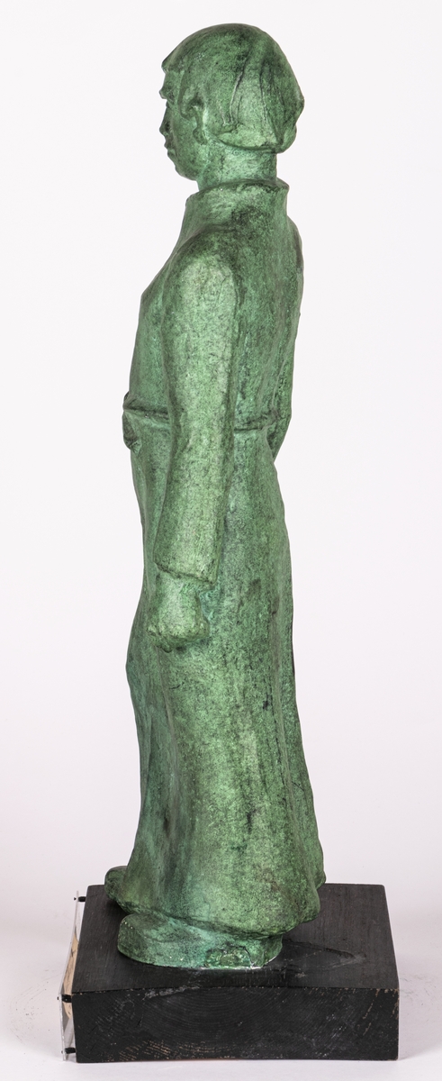 Skulptur patinerad gips, "skiss till Staffansmonument" av Maggie Wibom.