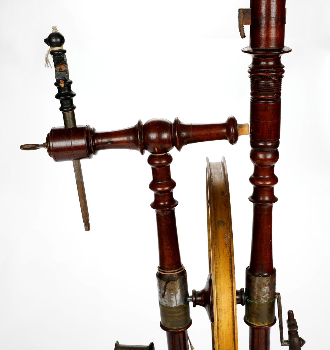 Oppstadrokk med hespetre.