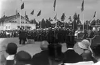 Kronprinsparet på besök vid Västeråsutställningen på Viksäng 1929.