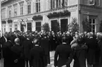 Kronprinsparets besök vid Västeråsutställningen 1929.