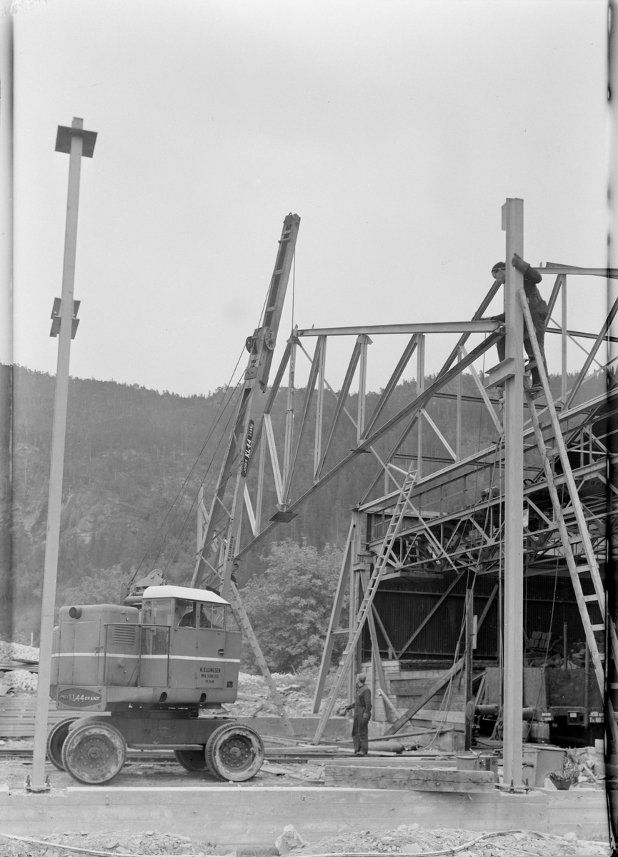 Lagerbygg og byggearbieder i Muruvik