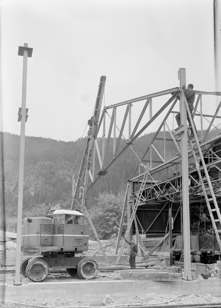 Lagerbygg og byggearbieder i Muruvik