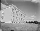 EXT. OCH INT. ÖNSKÖLDSVIK
