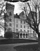 Bogesunds slott, exteriören, snett framifrån. Bilden visar slottet efter ombyggnaden på 1860-talet