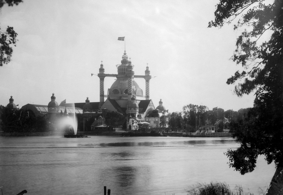 Stockholm. Konst och Industriutställningen 1897. Industrihallen.