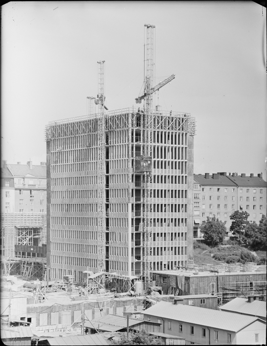 SKATTEHUS; FOLKSAMHUSET